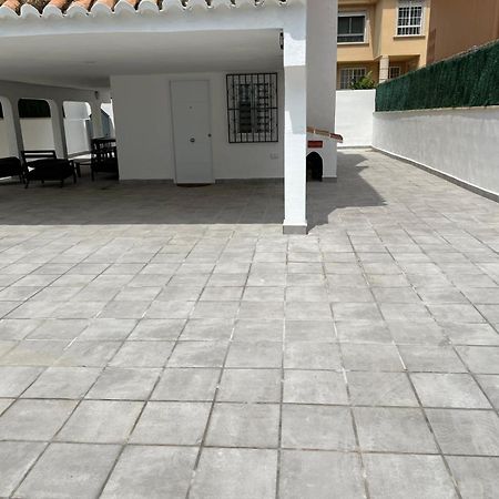 Beachfront Vila Valencia Exterior photo