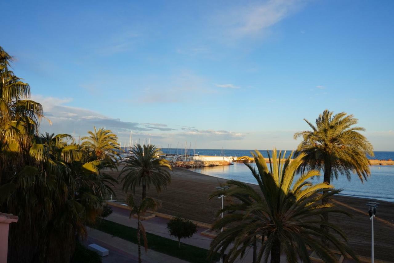 Beachfront Vila Valencia Exterior photo